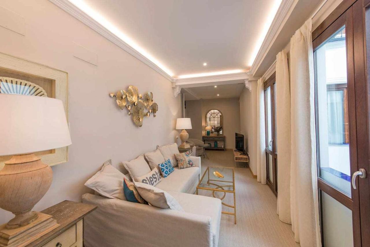 Luxe Carlos Canal Севілья Екстер'єр фото